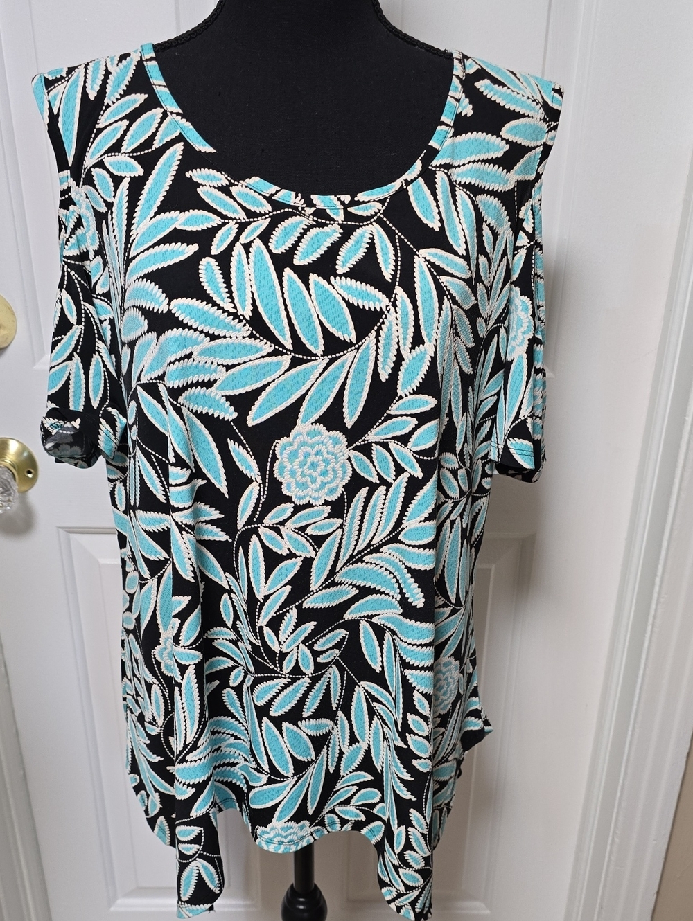 Sami & Jo Black & Aqua Floral Cold-Shoulder Top Size XL